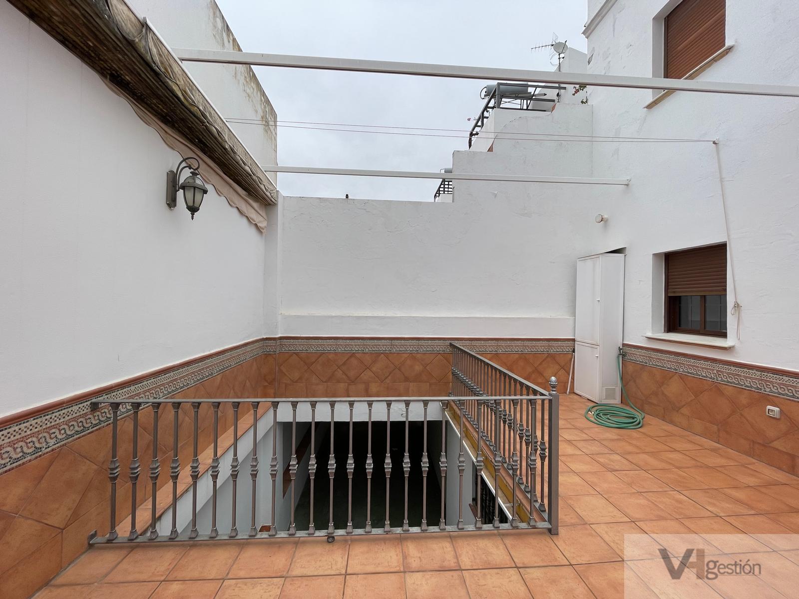 For sale of house in Villamartín