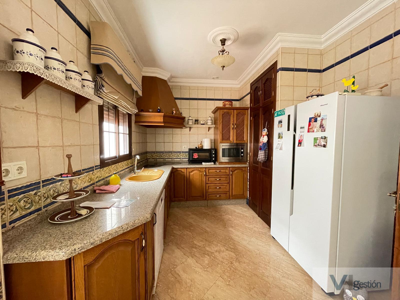 For sale of house in Villamartín