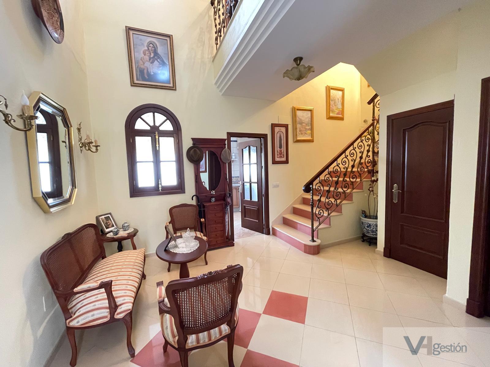 For sale of house in Villamartín