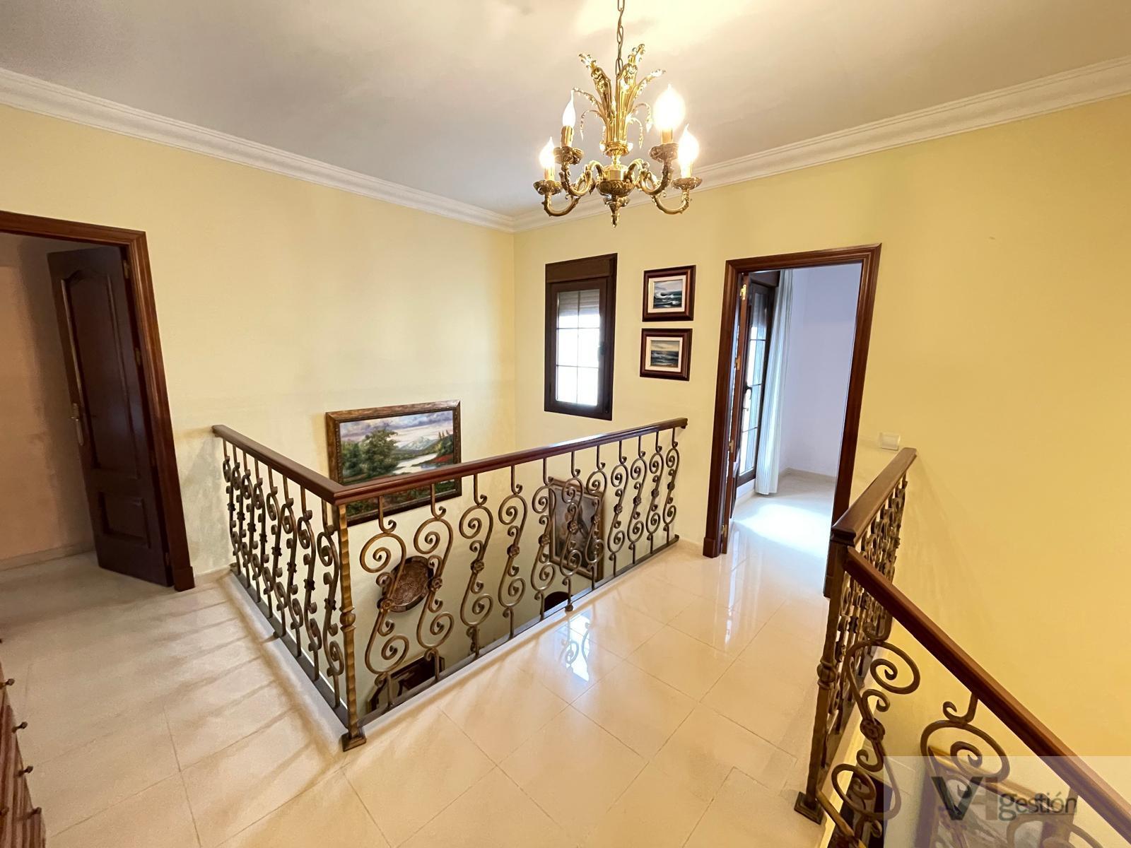 For sale of house in Villamartín
