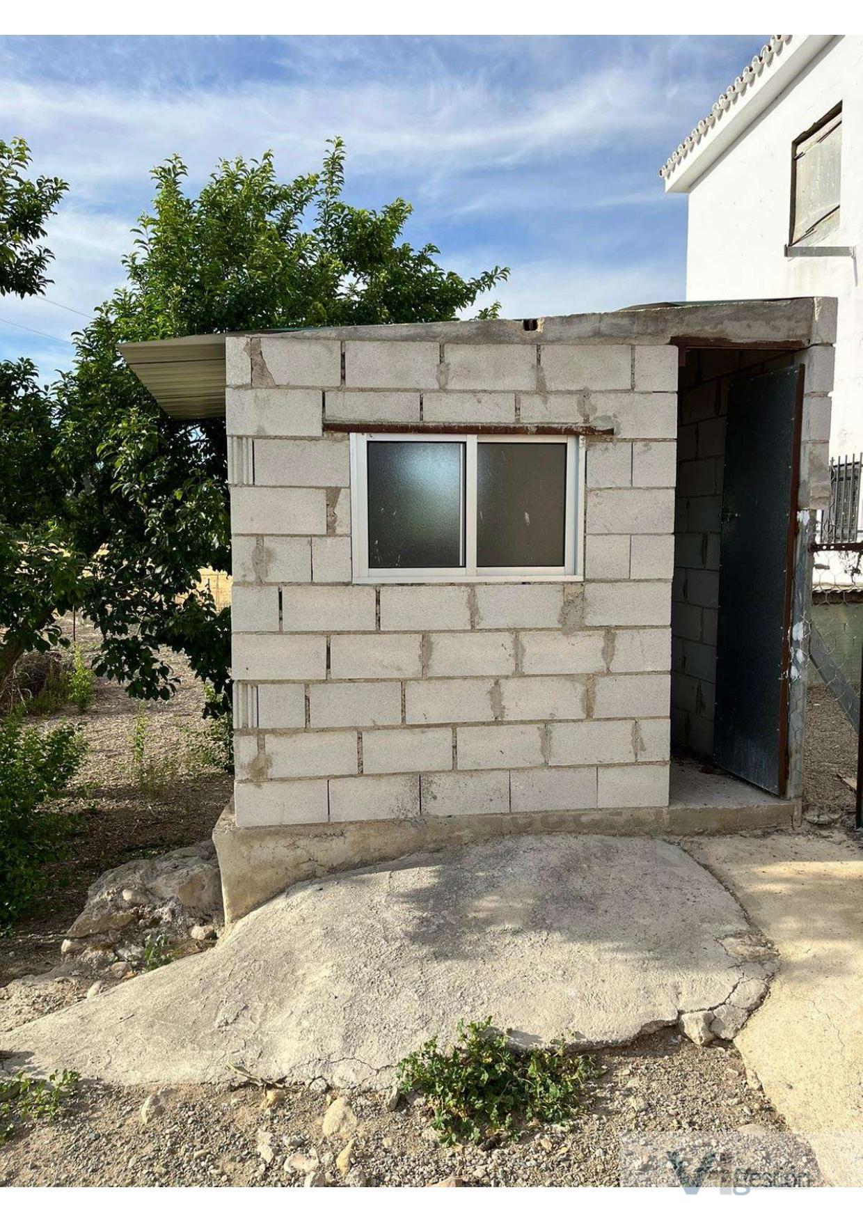 For sale of rural property in Villamartín