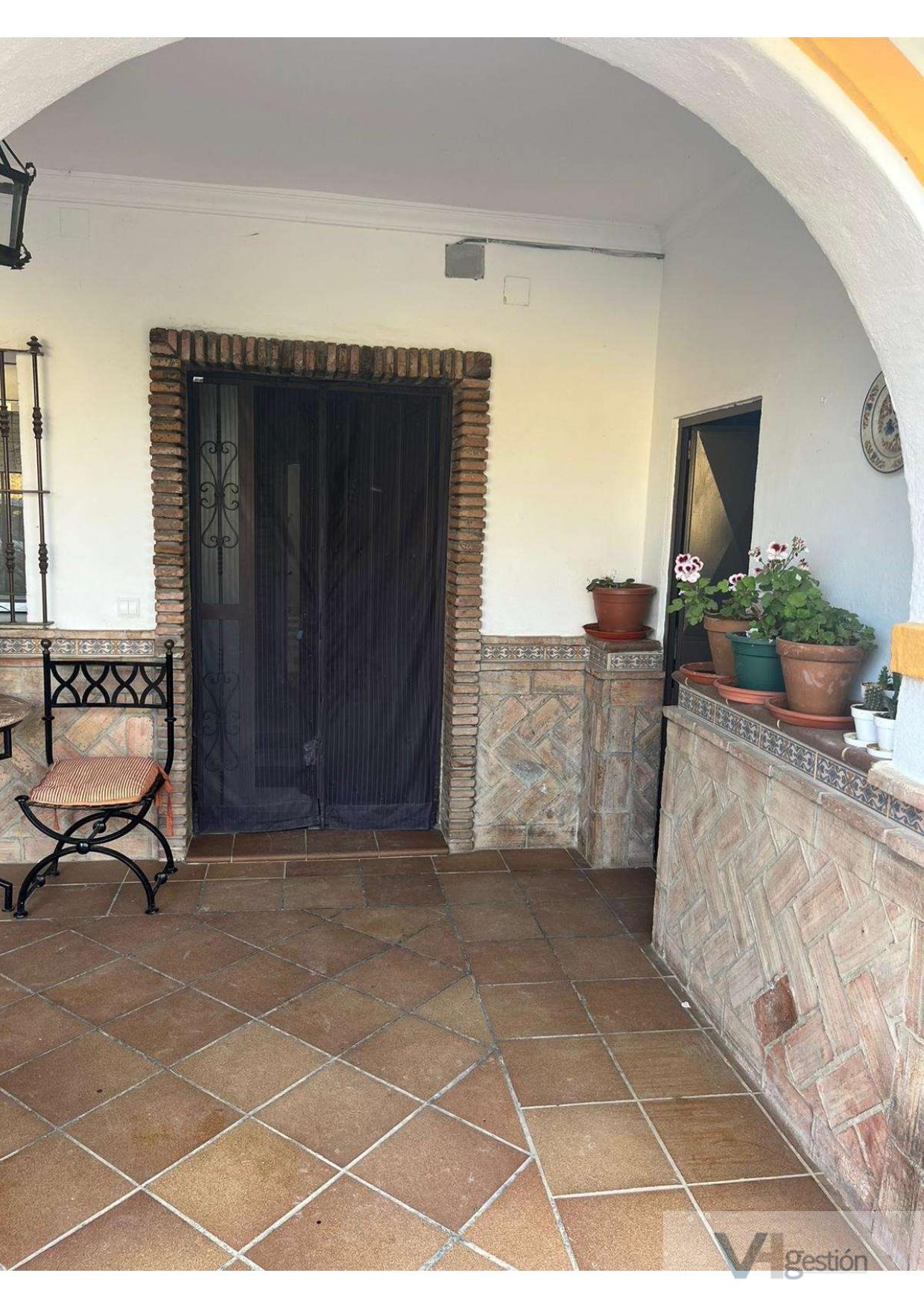 For sale of rural property in Villamartín
