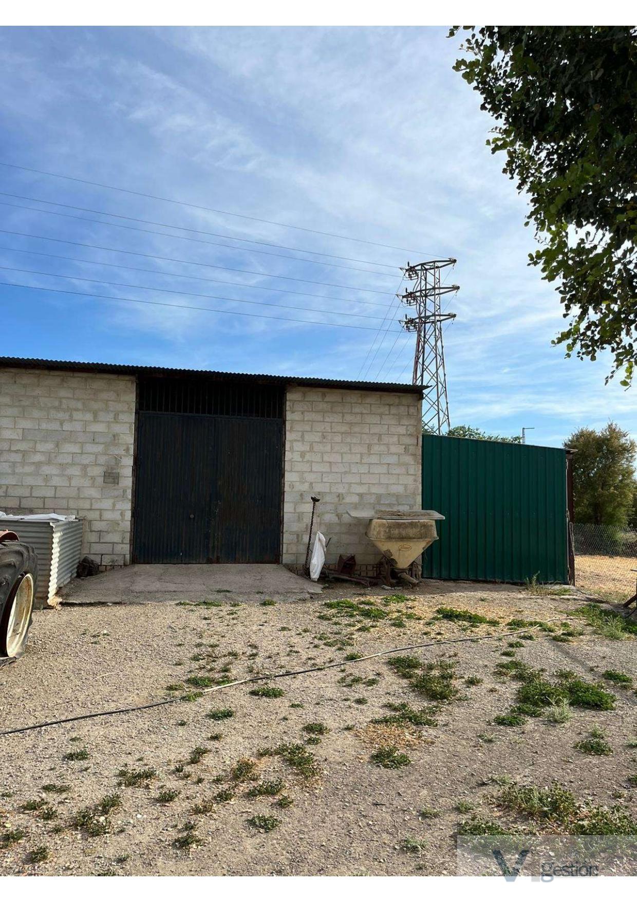For sale of rural property in Villamartín
