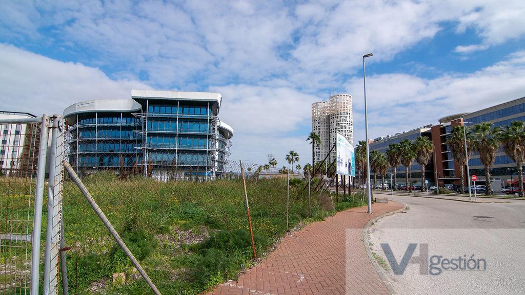 Venta de terreno en Los Barrios