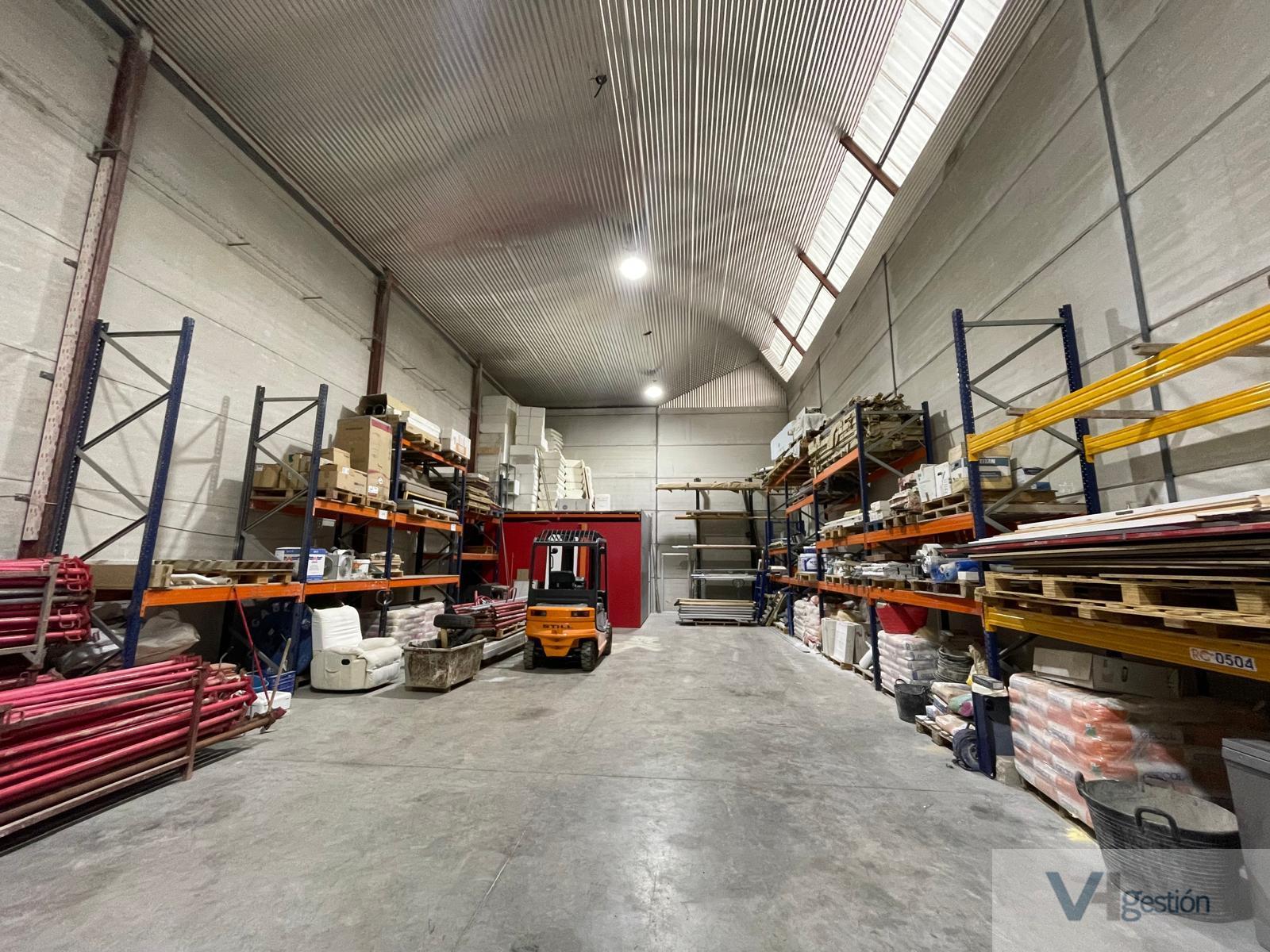 For sale of warehouse in Villamartín