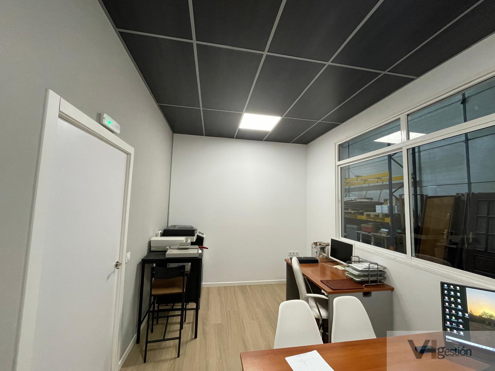 For sale of warehouse in Villamartín