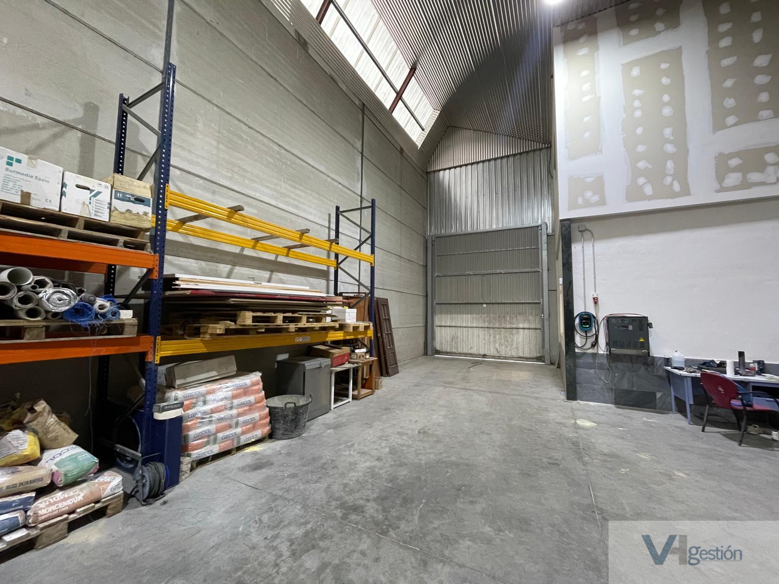 For sale of warehouse in Villamartín