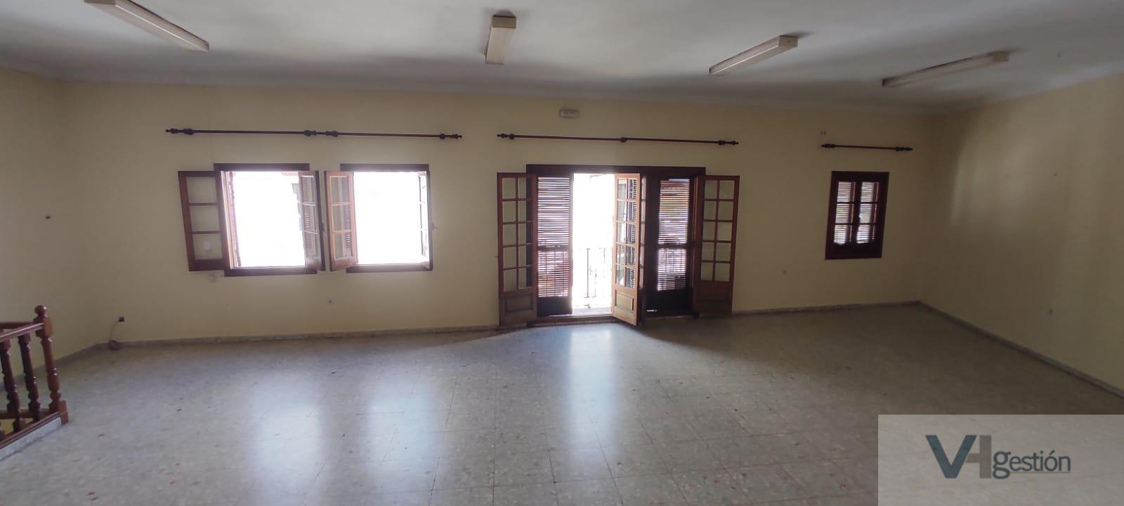 Venta de local comercial en Jimena de la Frontera