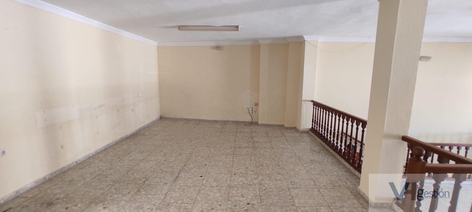Venta de local comercial en Jimena de la Frontera