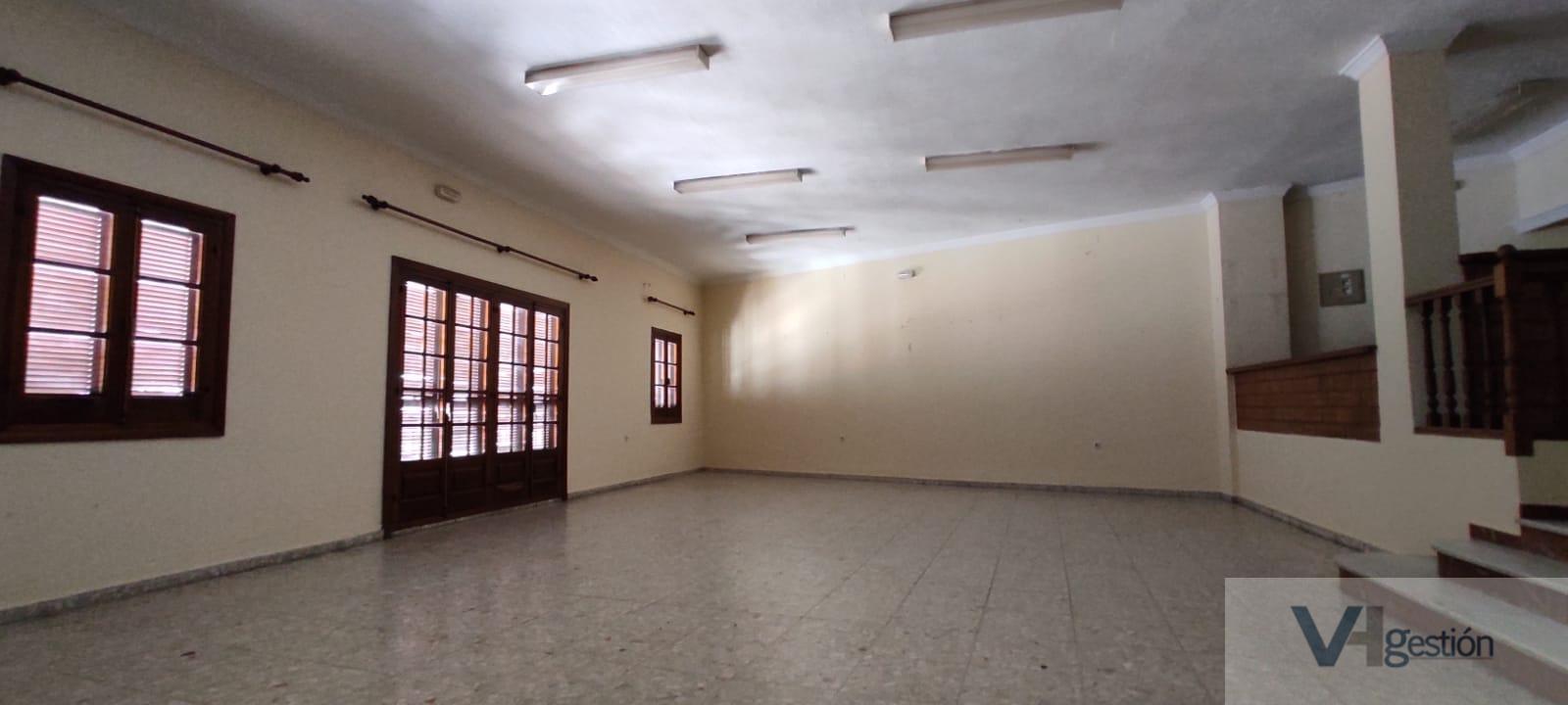 Venta de local comercial en Jimena de la Frontera