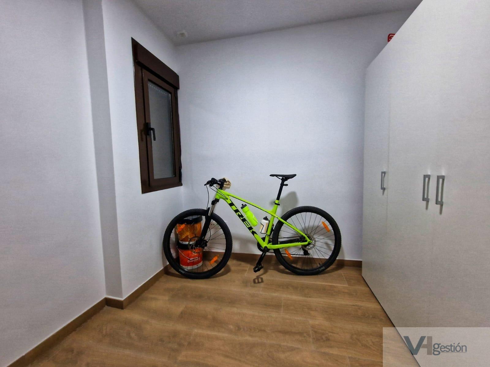 For sale of flat in Villamartín