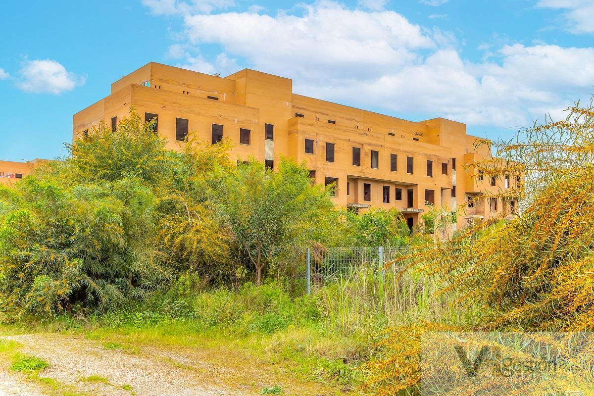 Venta de edificio en Gelves