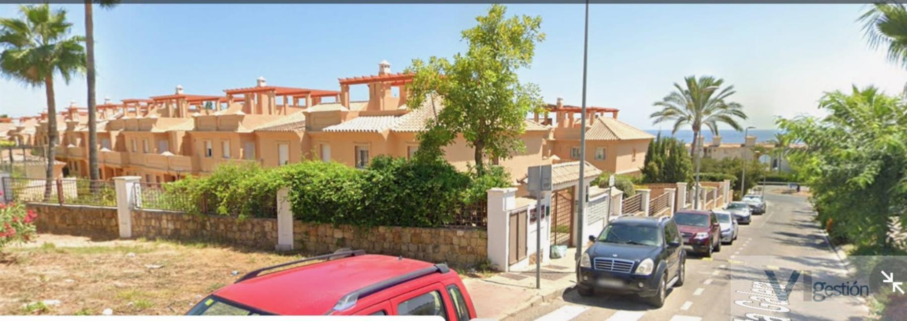 For sale of house in Estepona