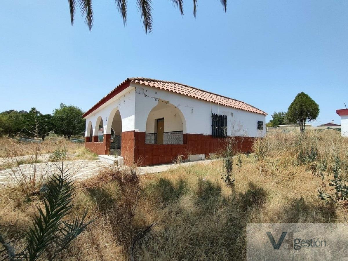 For sale of house in Sanlúcar la Mayor
