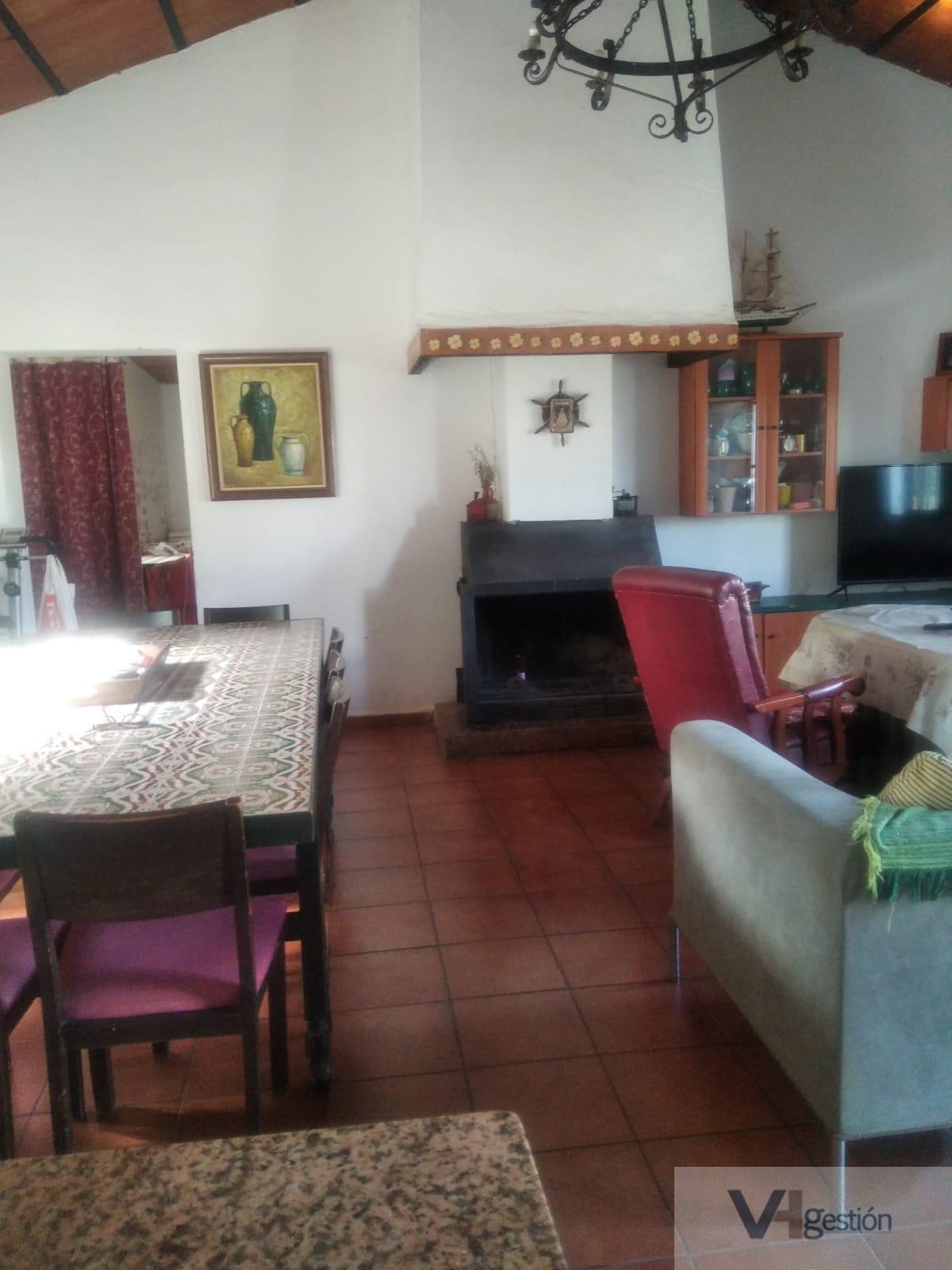 For sale of rural property in Villamartín