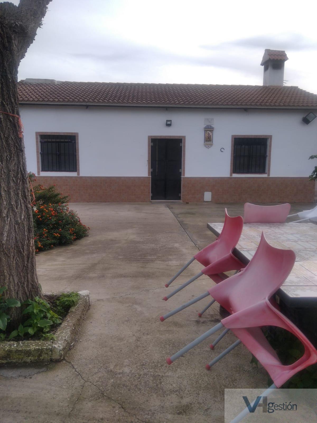 For sale of rural property in Villamartín