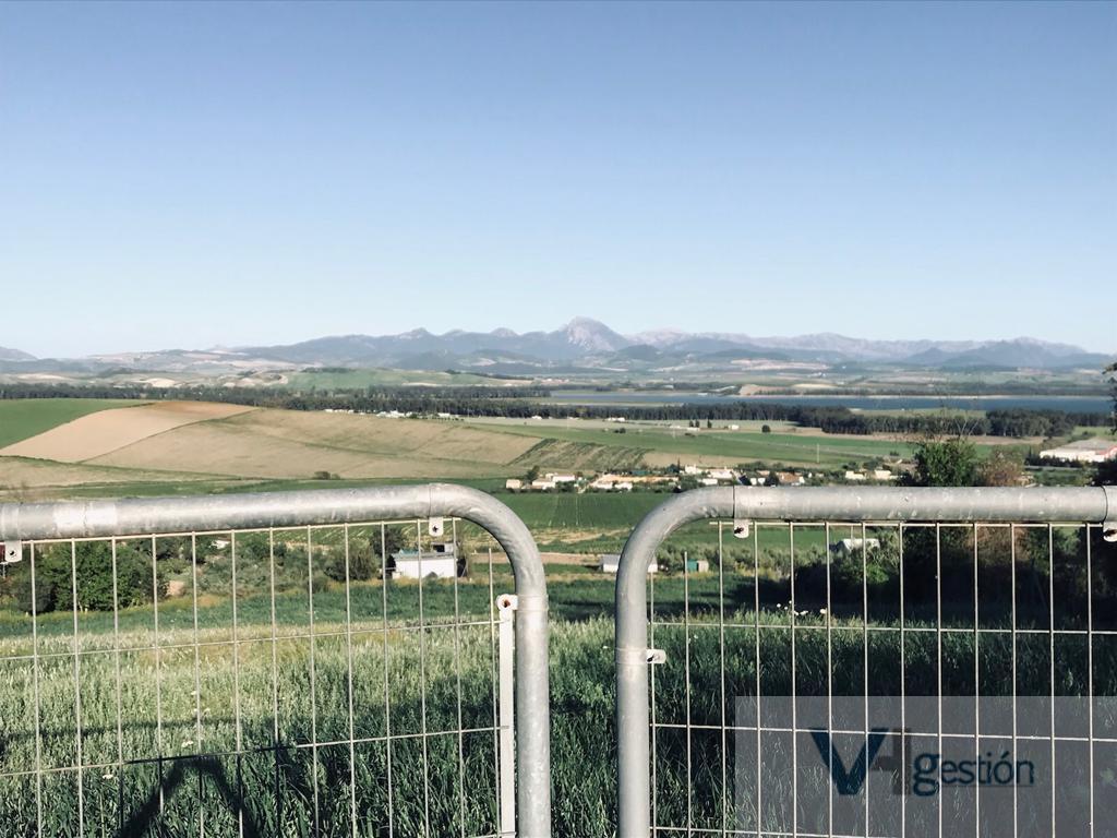 Venta de terreno en Bornos