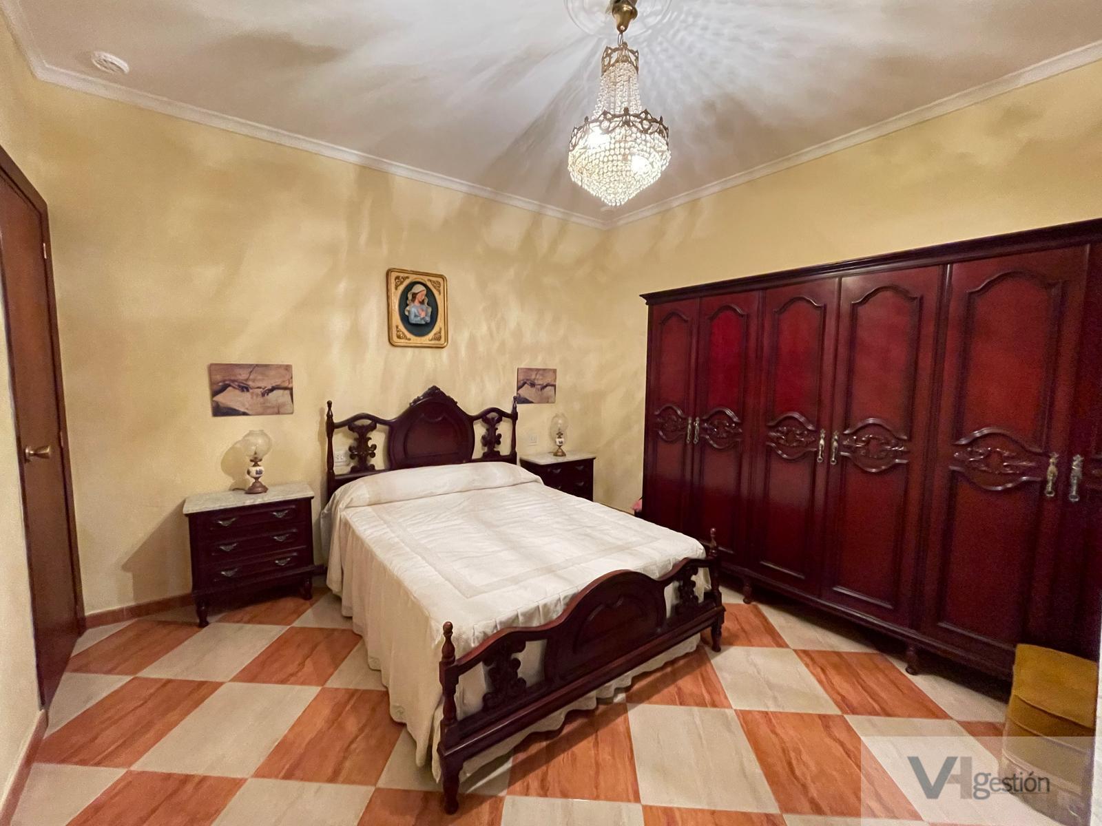 For sale of house in Villamartín