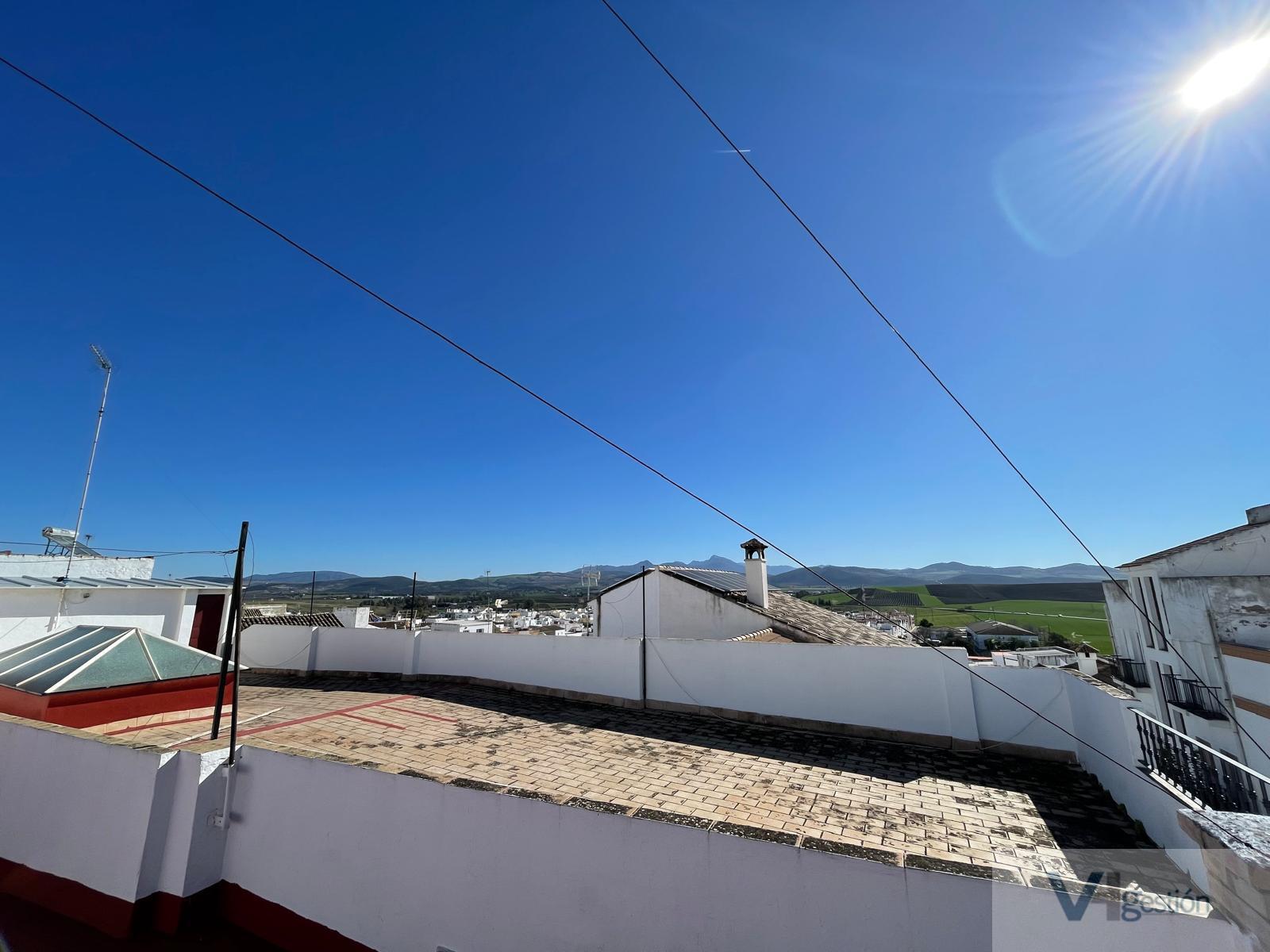 For sale of house in Villamartín