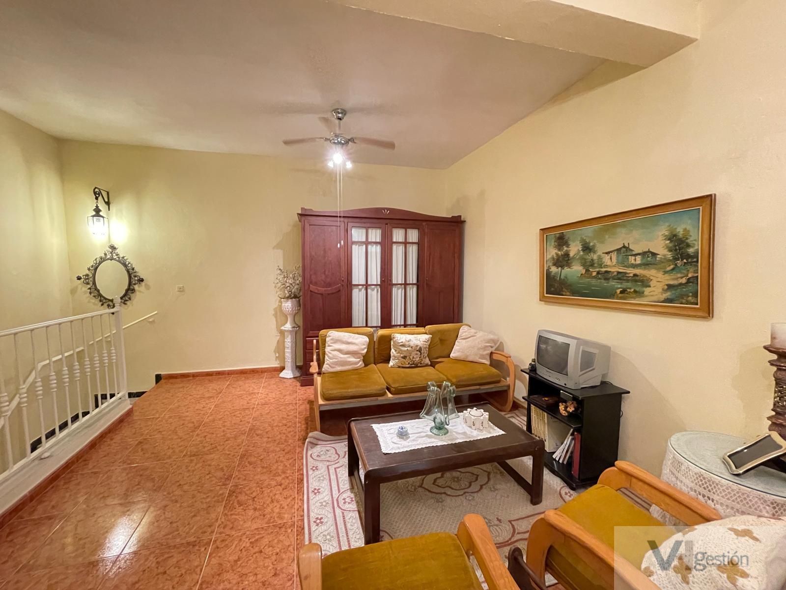 For sale of house in Villamartín