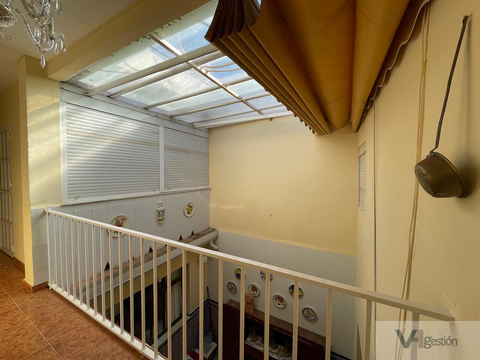 For sale of house in Villamartín