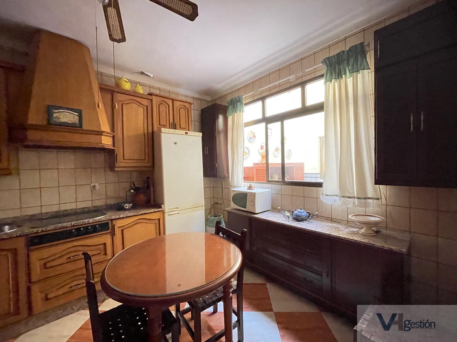 For sale of house in Villamartín