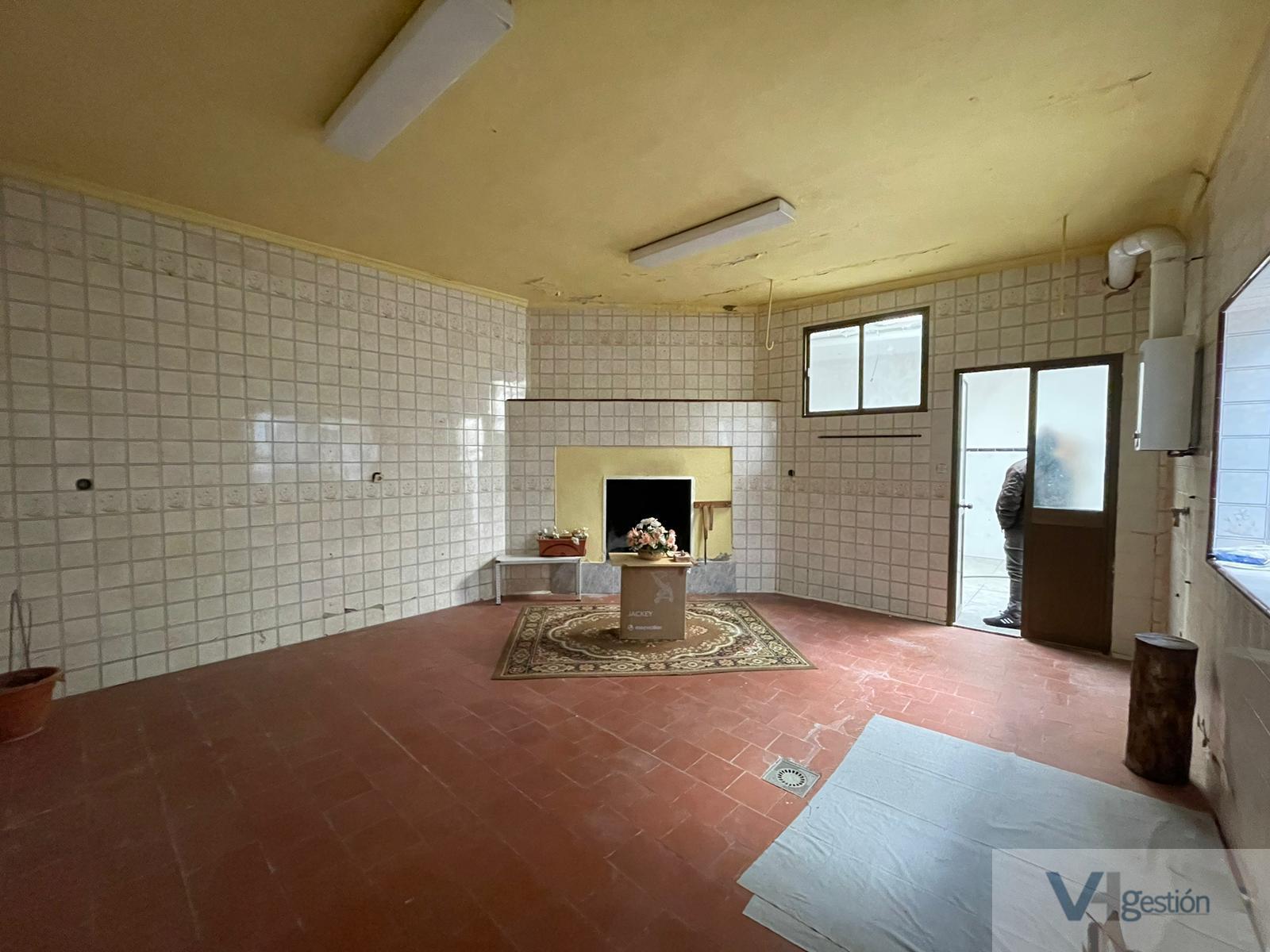 For sale of house in Villamartín