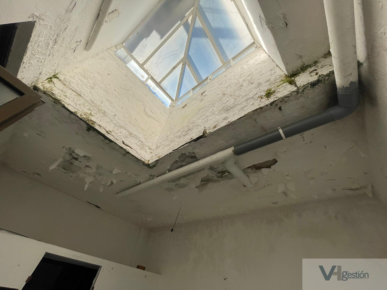 For sale of house in Villamartín