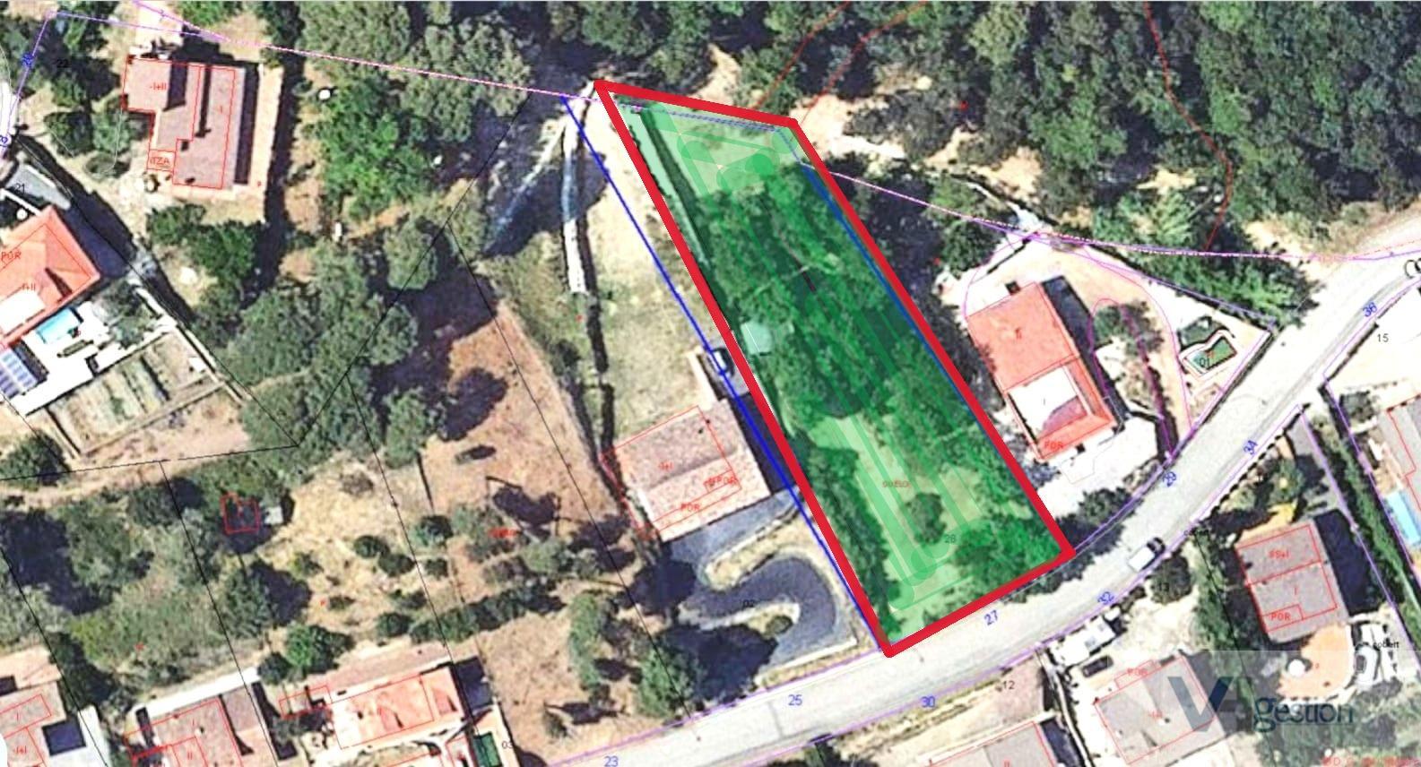 For sale of land in Montseny