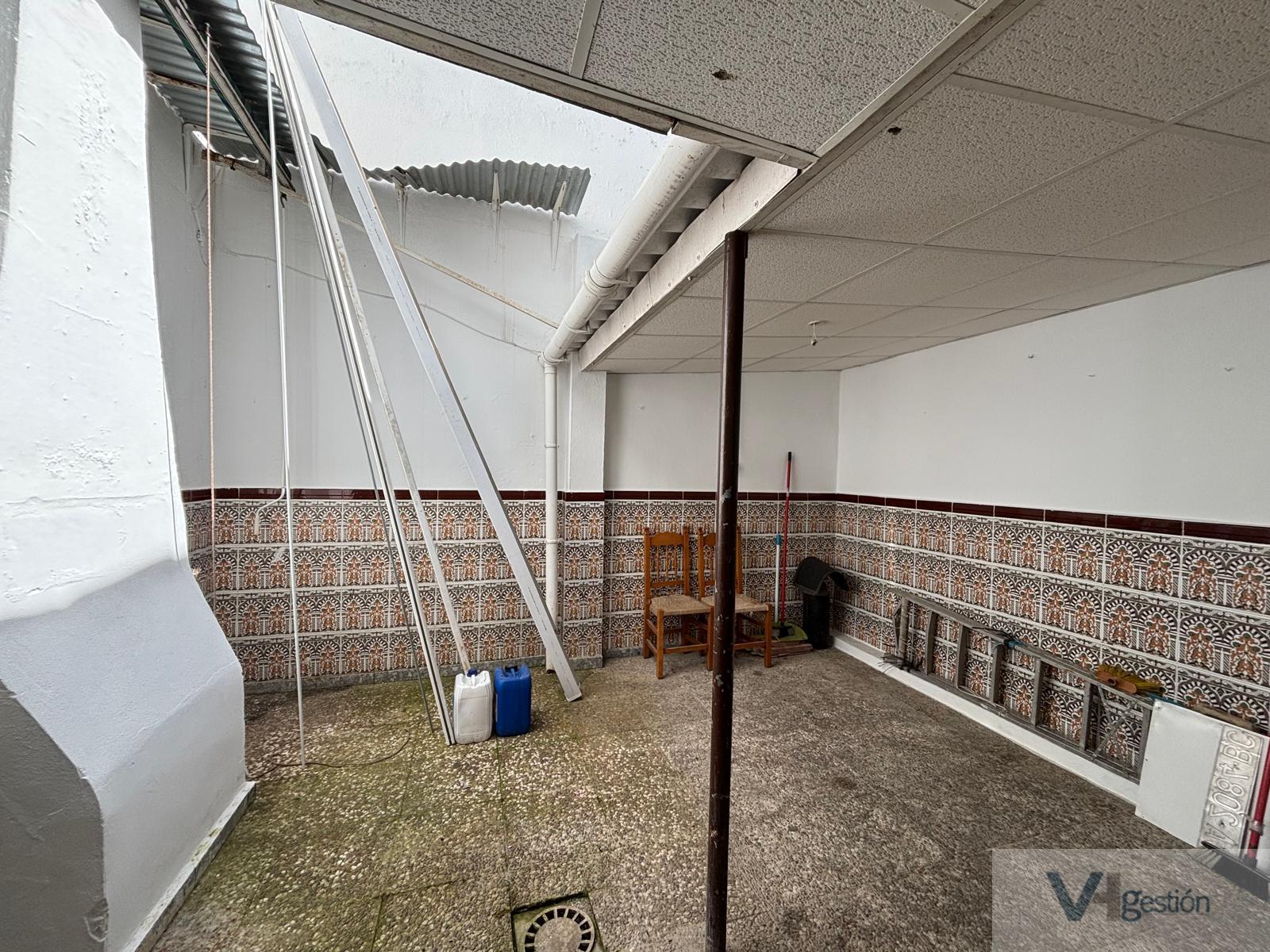 For sale of house in Villamartín