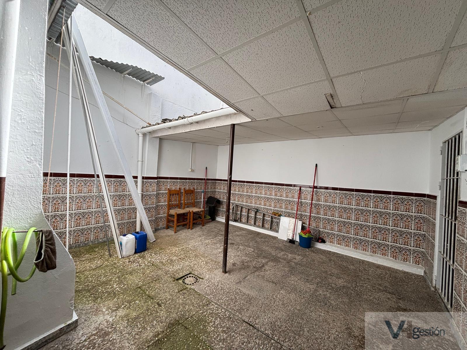 For sale of house in Villamartín