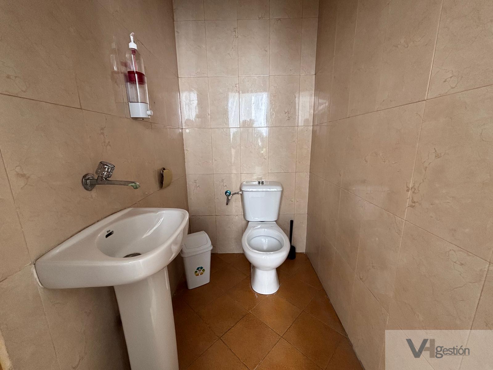 For sale of house in Villamartín