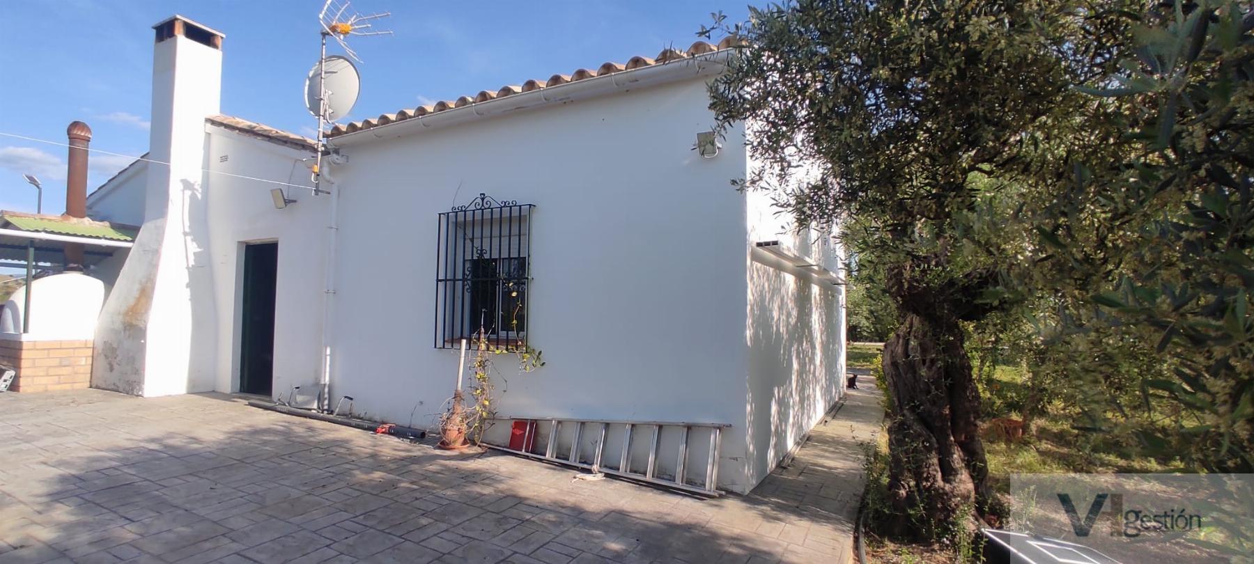For sale of rural property in Montellano