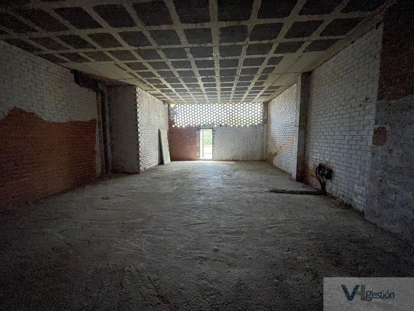 For sale of commercial in Algeciras