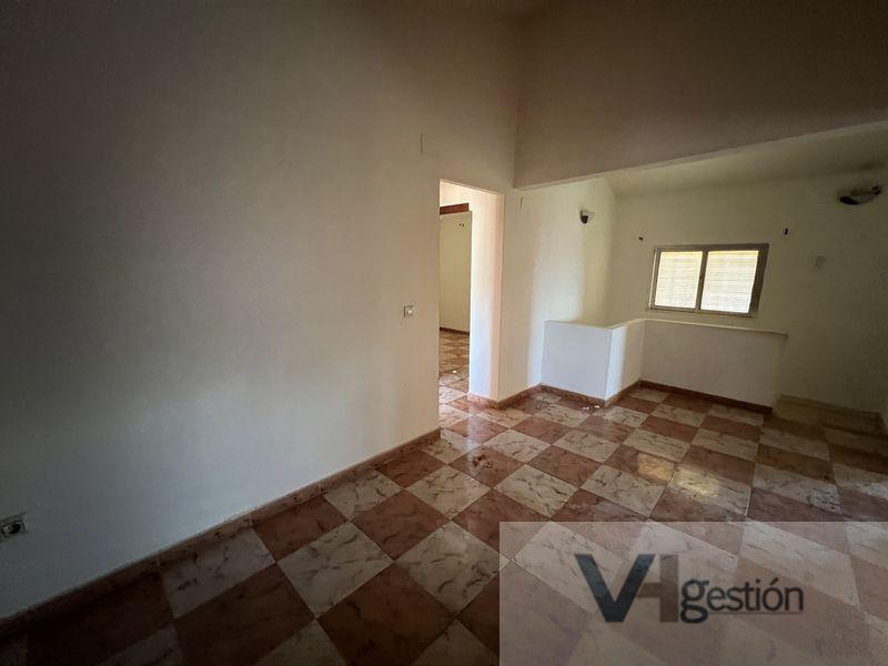 Venta de finca rústica en Carmona