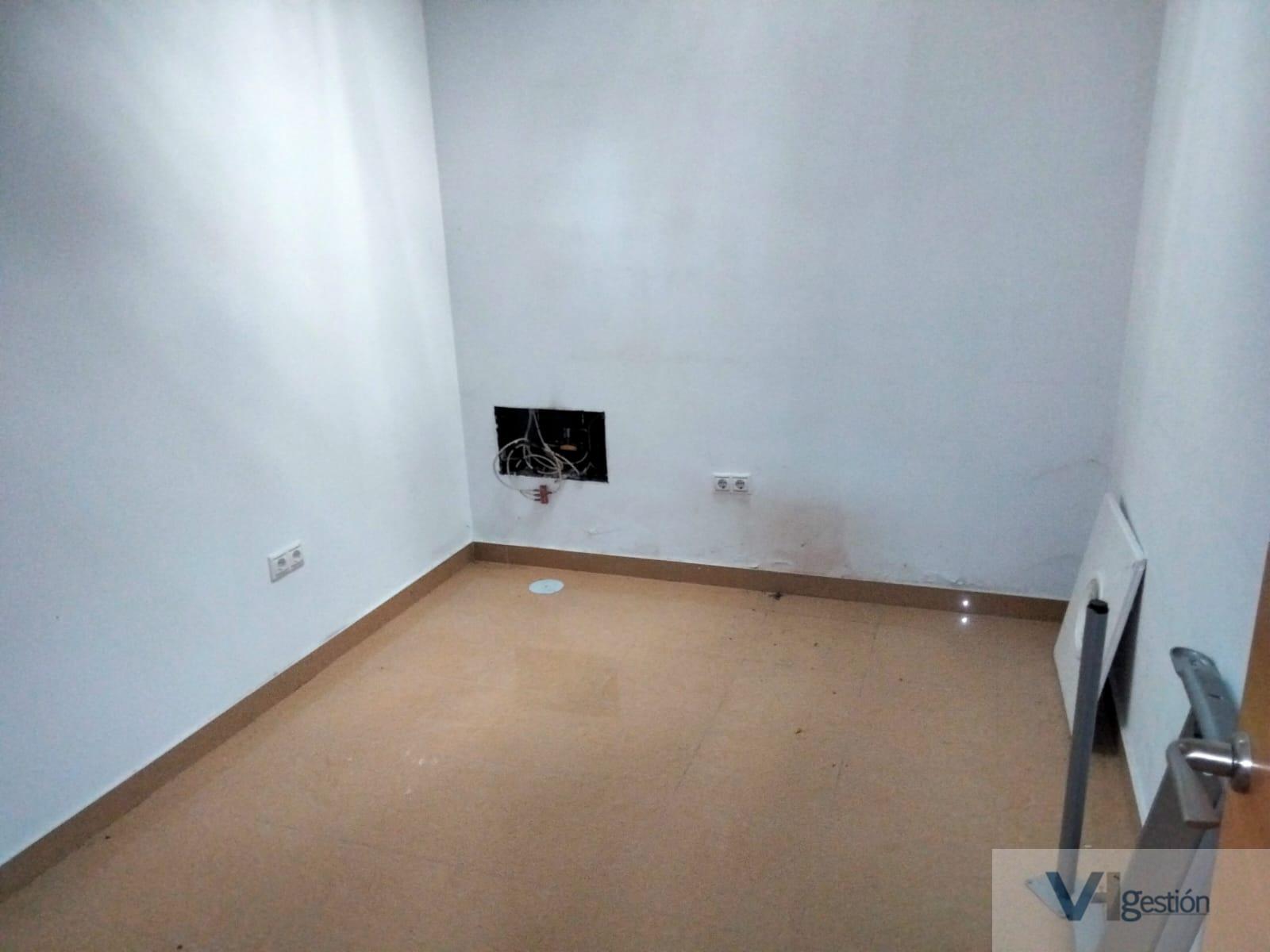 Venta de oficina en Villamartín Venta de oficina en Villamartín