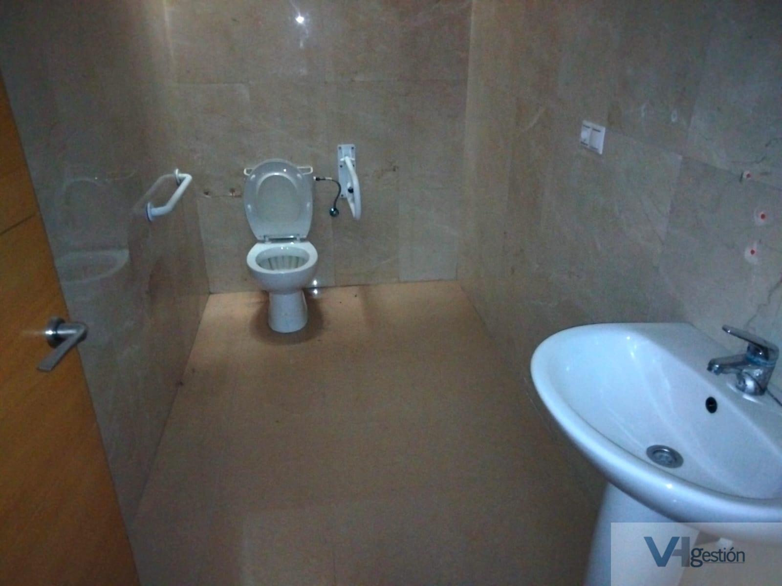 Venta de oficina en Villamartín Venta de oficina en Villamartín