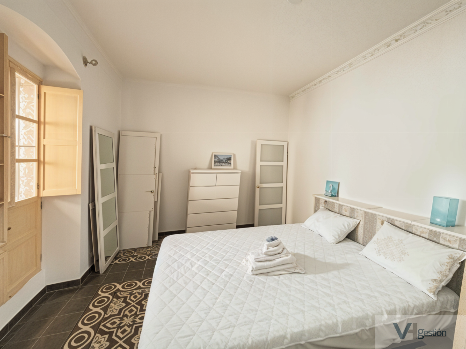 For sale of house in Villamartín