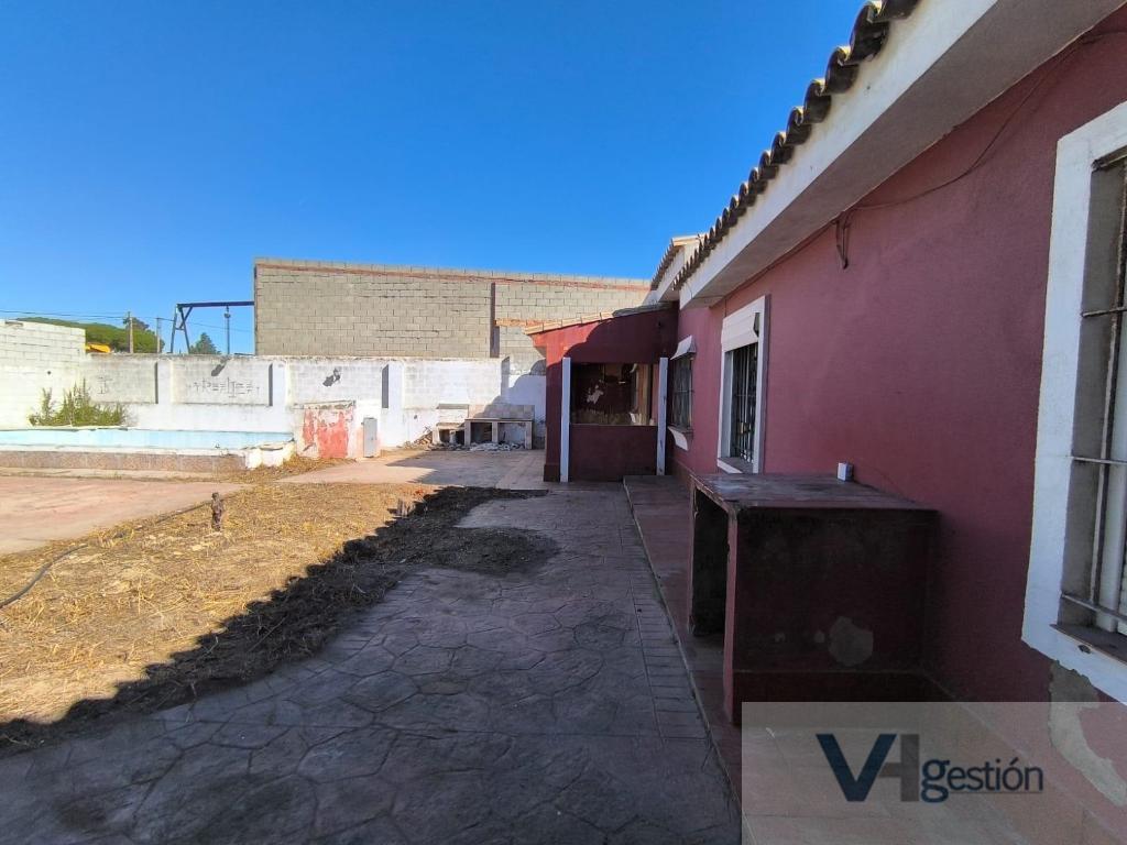For sale of house in Chiclana de la Frontera