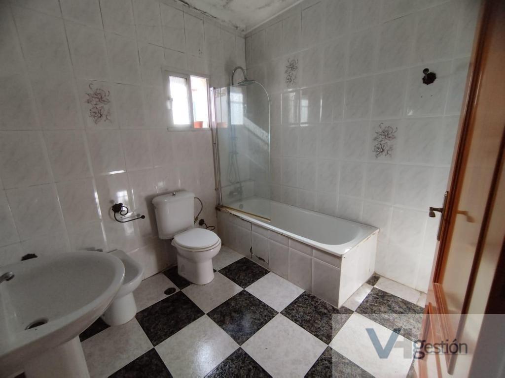 For sale of house in Paterna de Rivera