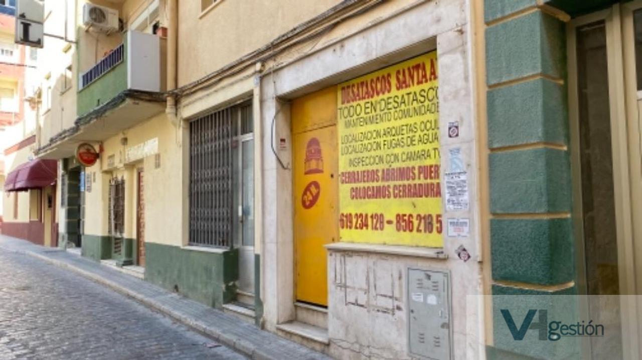 Venta de local en Puerto Real