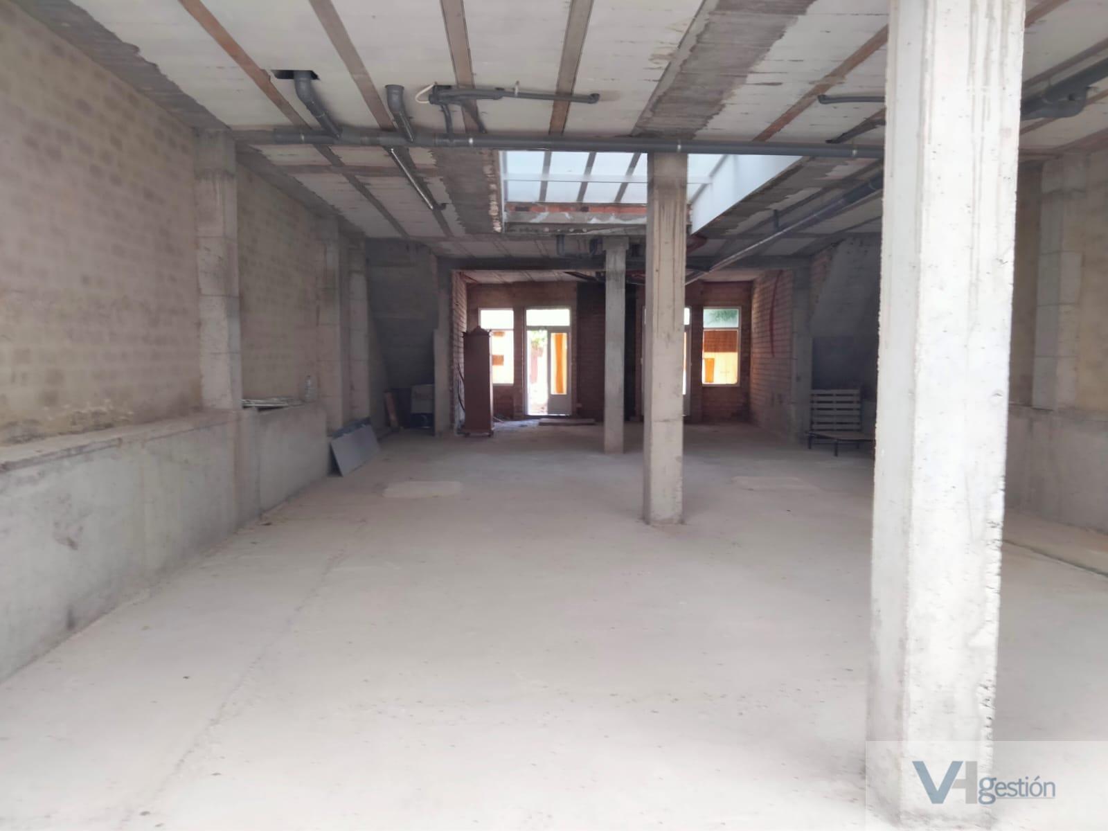 Venta de local en Villamartín