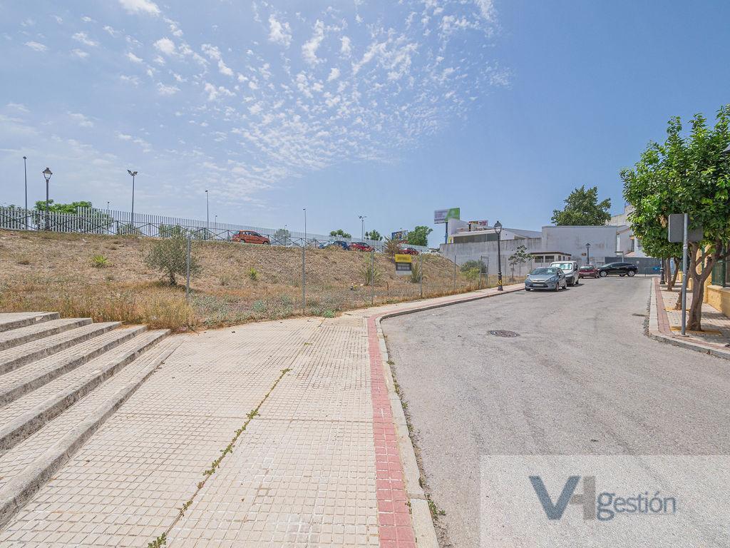 Venta de terreno en Castilleja de la Cuesta