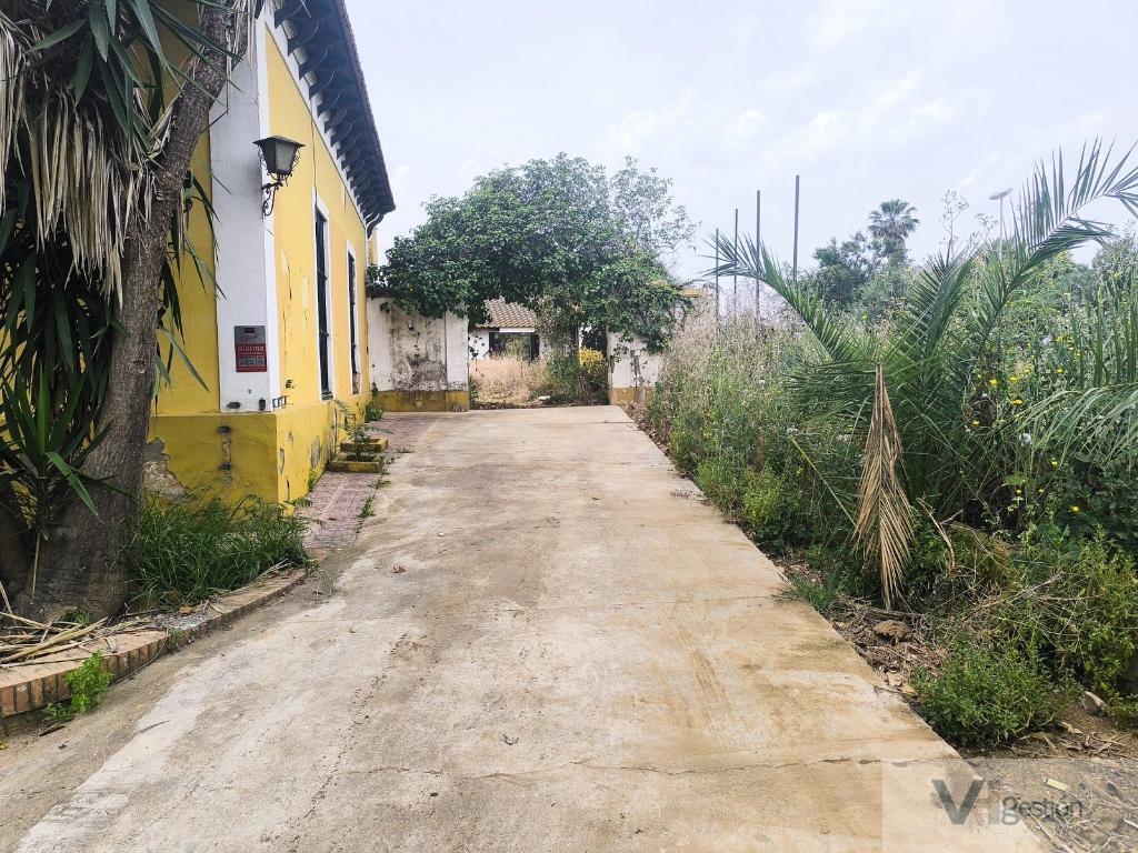 Venta de casa en Dos Hermanas