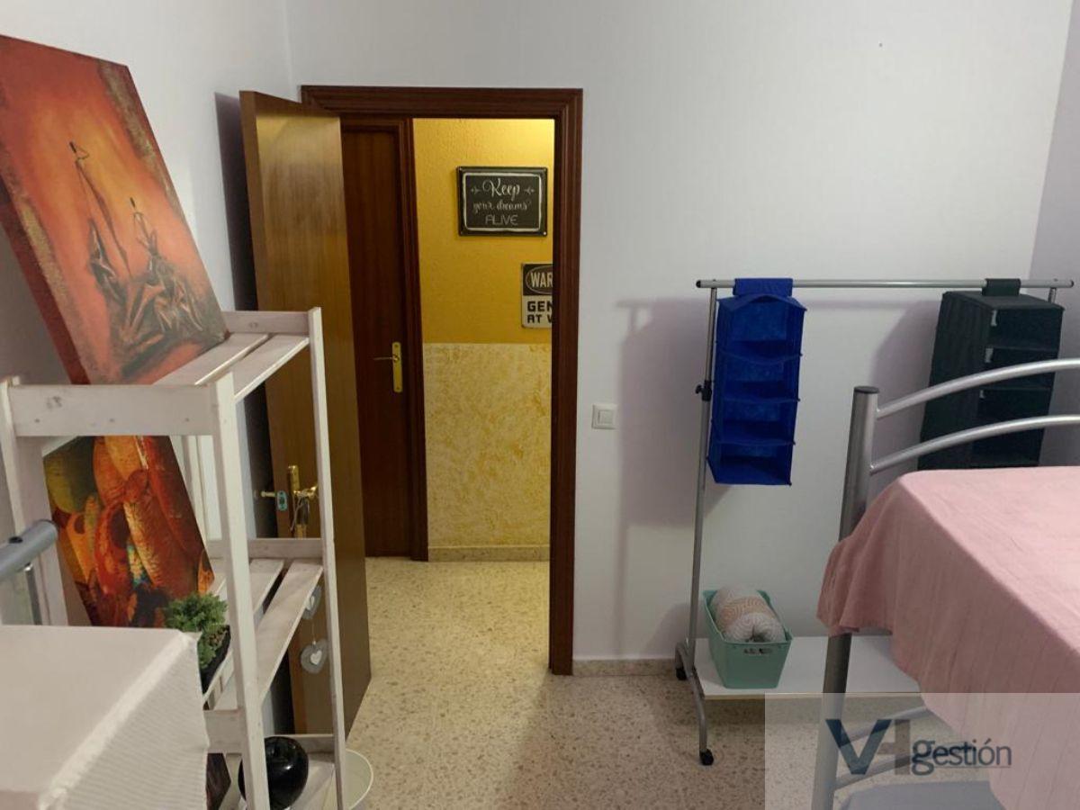 For sale of flat in Villamartín