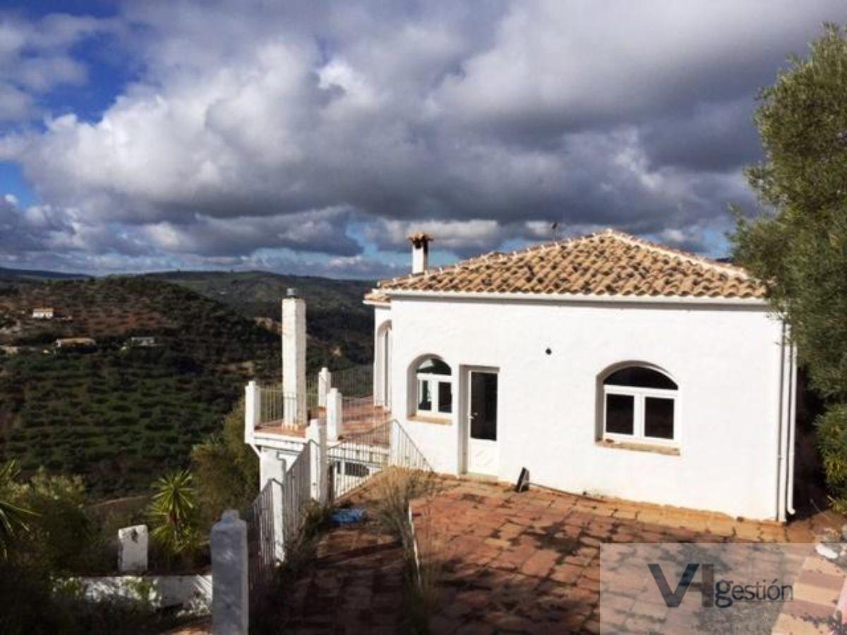 For sale of chalet in Algodonales