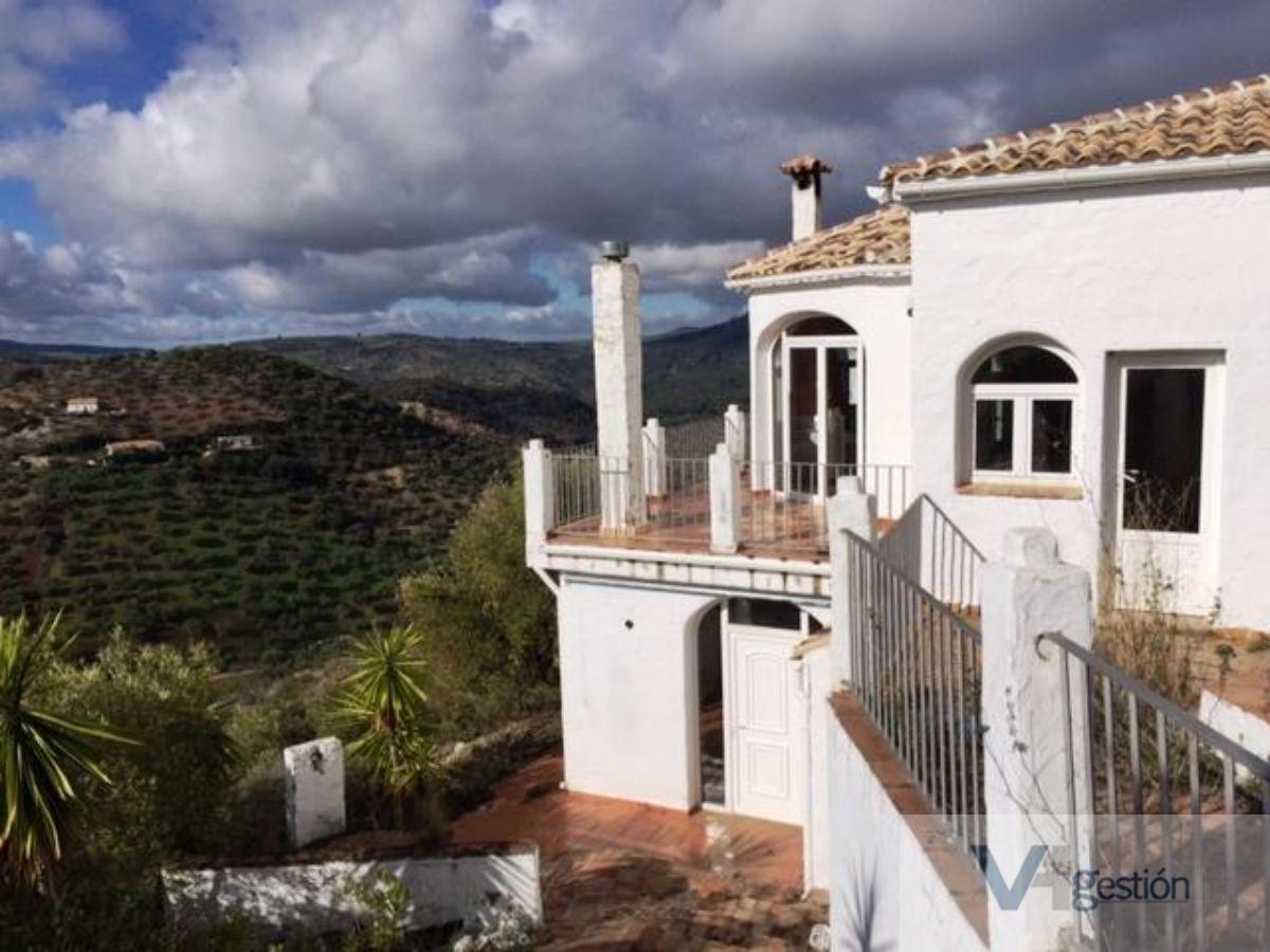 For sale of chalet in Algodonales