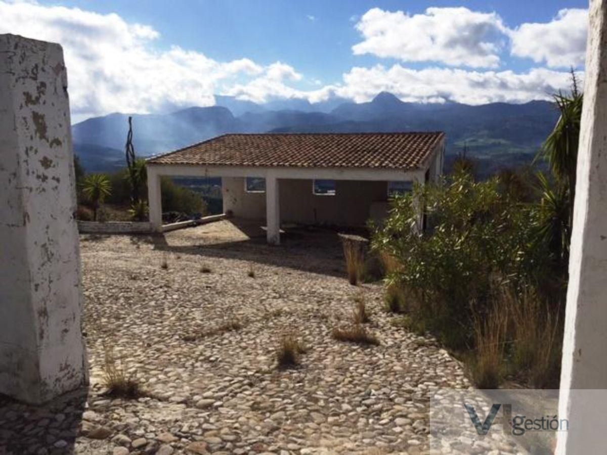 For sale of chalet in Algodonales