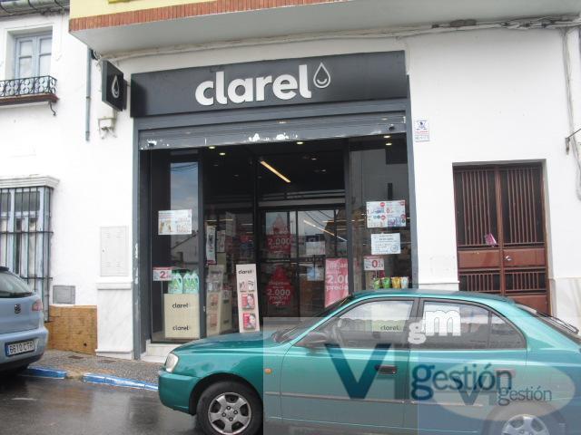 Venta de local comercial en Villamartín