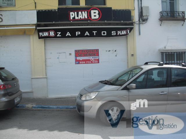 Venta de local comercial en Villamartín